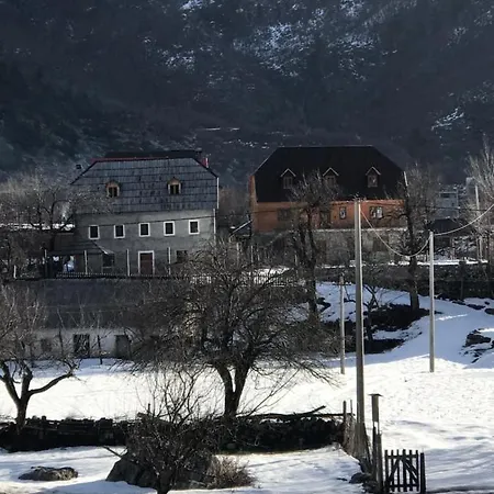 Bujtina Leke Gerla Konukevi