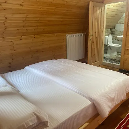 Bujtina Leke Gerla